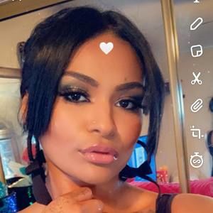 Meet your Posher, Celina